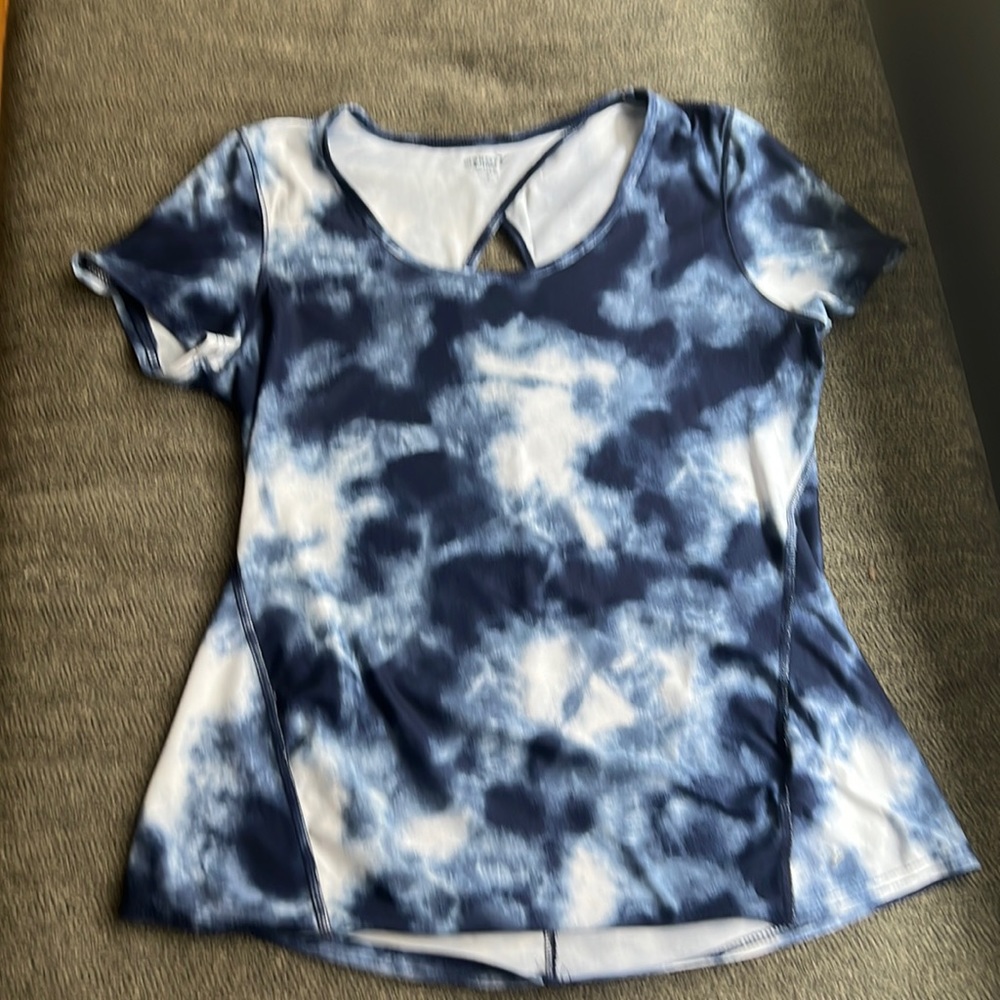 Old Navy blue tie dyed active wear top in size medium.